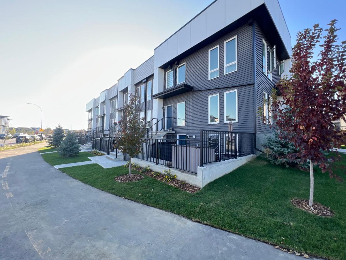 Cozy New In Seton, South * Calgary