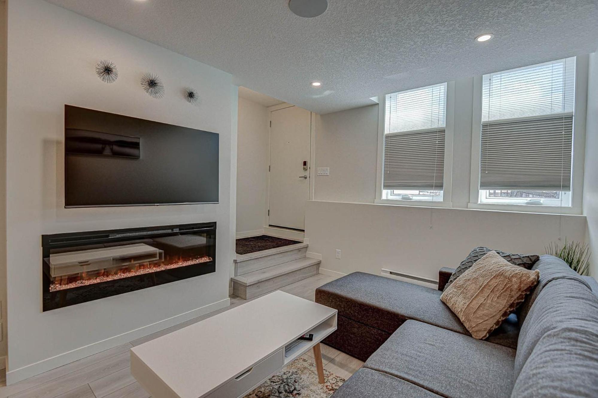 Apartment Cozy New In Seton, South Calgary
