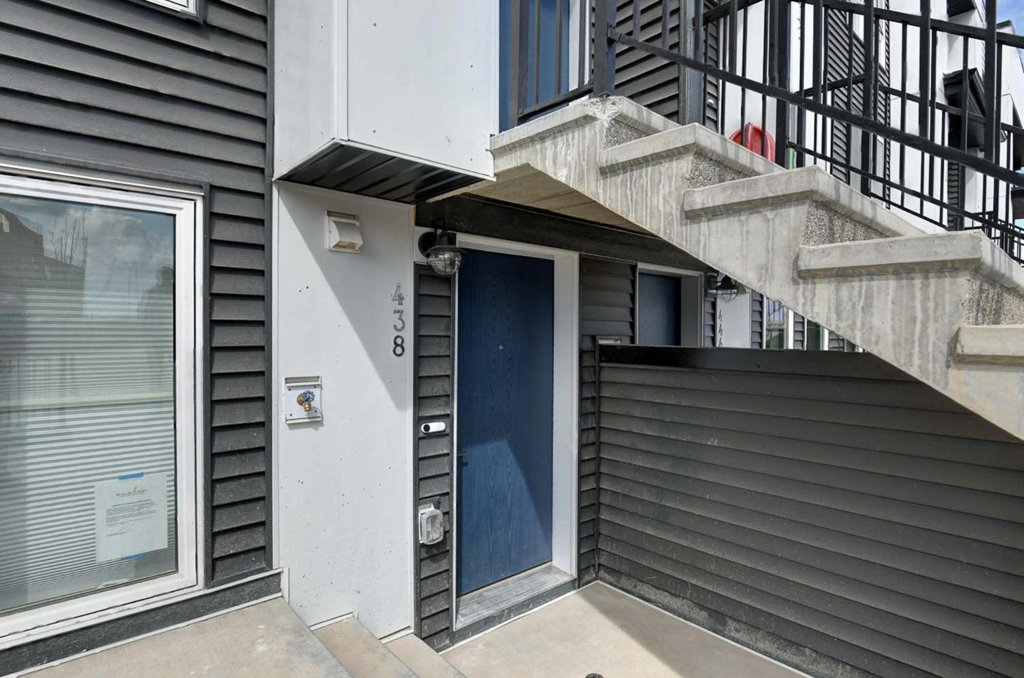 Cozy New In Seton, South Apartment Calgary