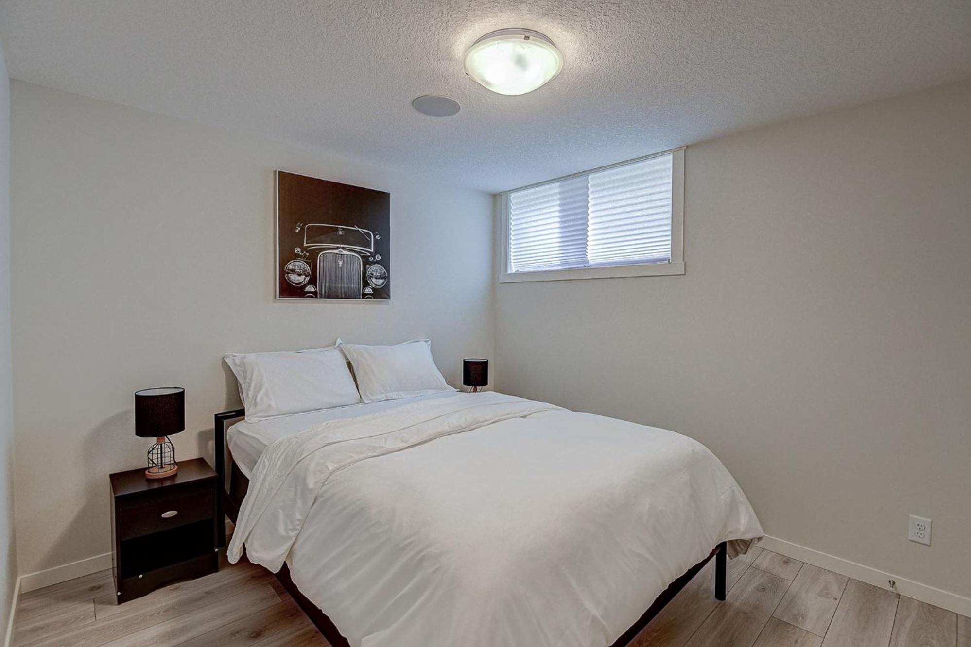 Cozy New In Seton, South Apartment